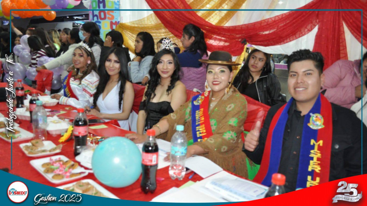 DISBEDC brinda un apoyo a la carrera de Parvularia  en la elección de sus soberanas.