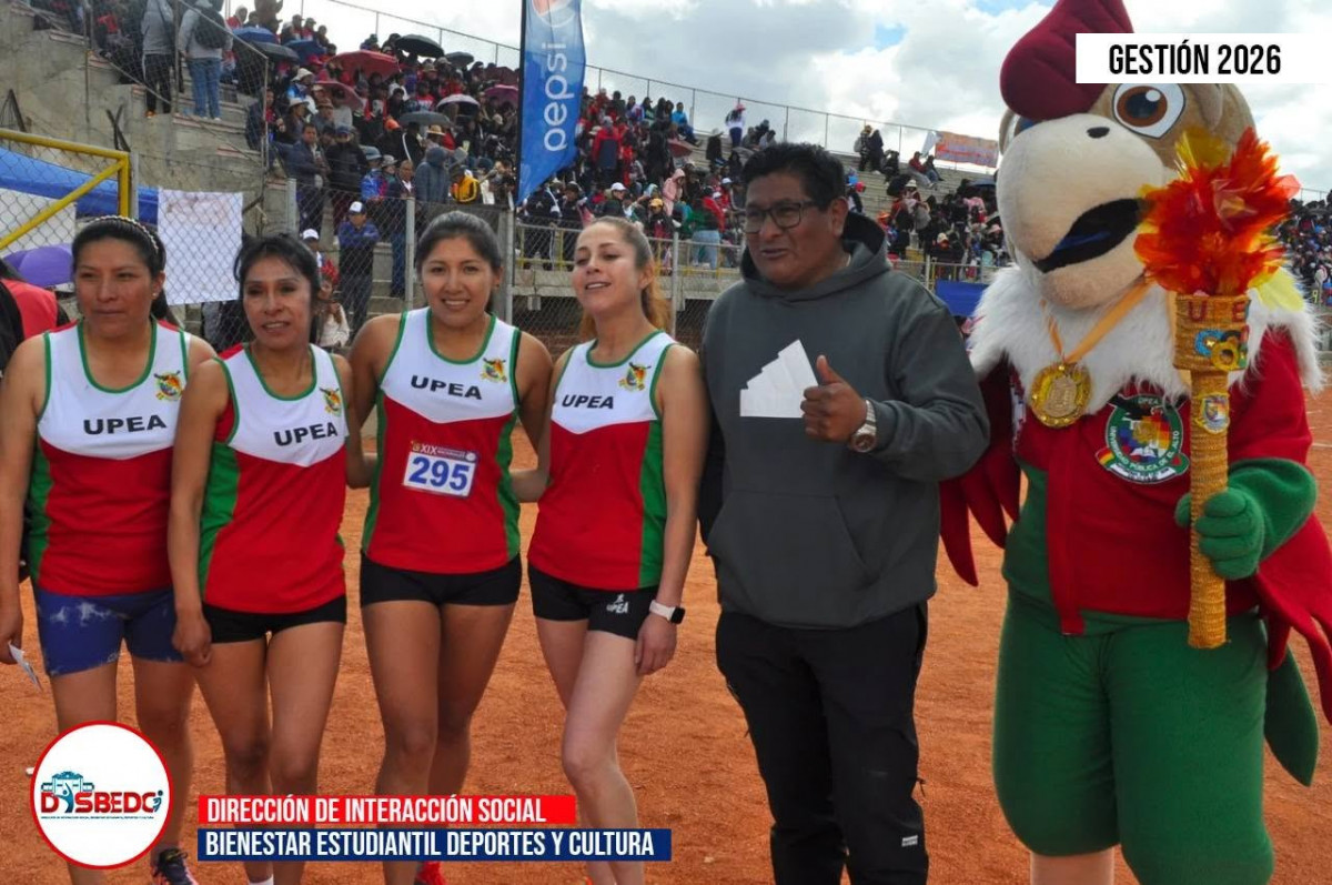 Autoridades de la Universidad Pública de El Alto estuvieron presentes en el Estadio Cosmos 79.