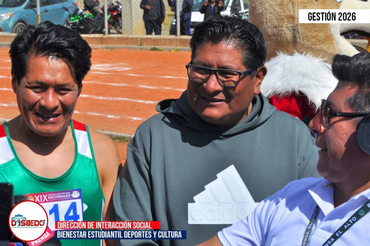Autoridades de la Universidad Pública de El Alto estuvieron presentes en el Estadio Cosmos 79.