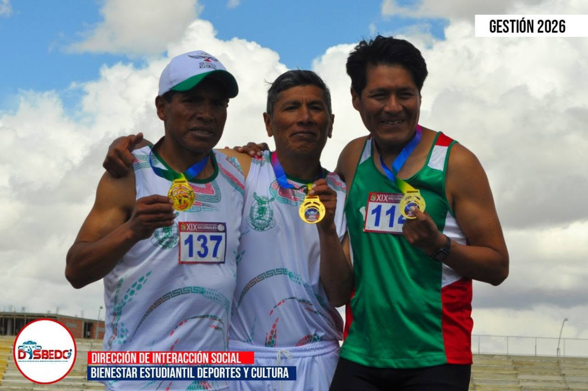 Premiación de la categoría masculina en las diferentes disciplinas de atletismo en el Estadio Cosmos 79.
