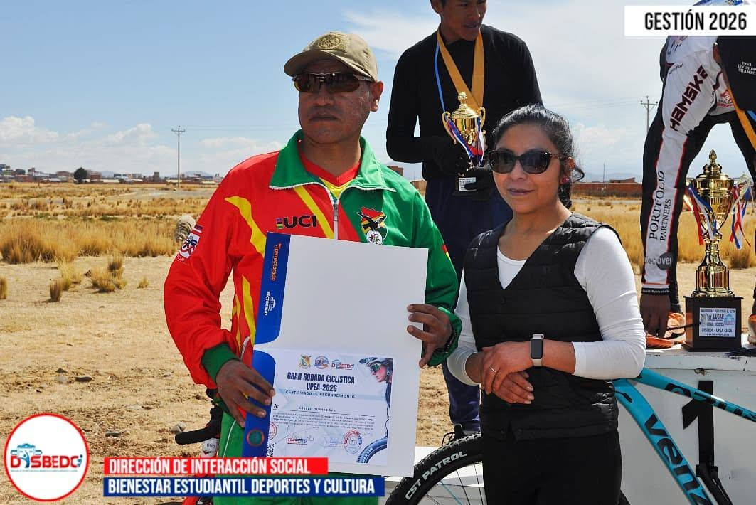 La UPEA y la DISBEDC otorgaron un reconocimiento al Prof. Edsson Huanca Sea por su aporte a la Gran Rodada Ciclística “Deportistas de Altura” 2026