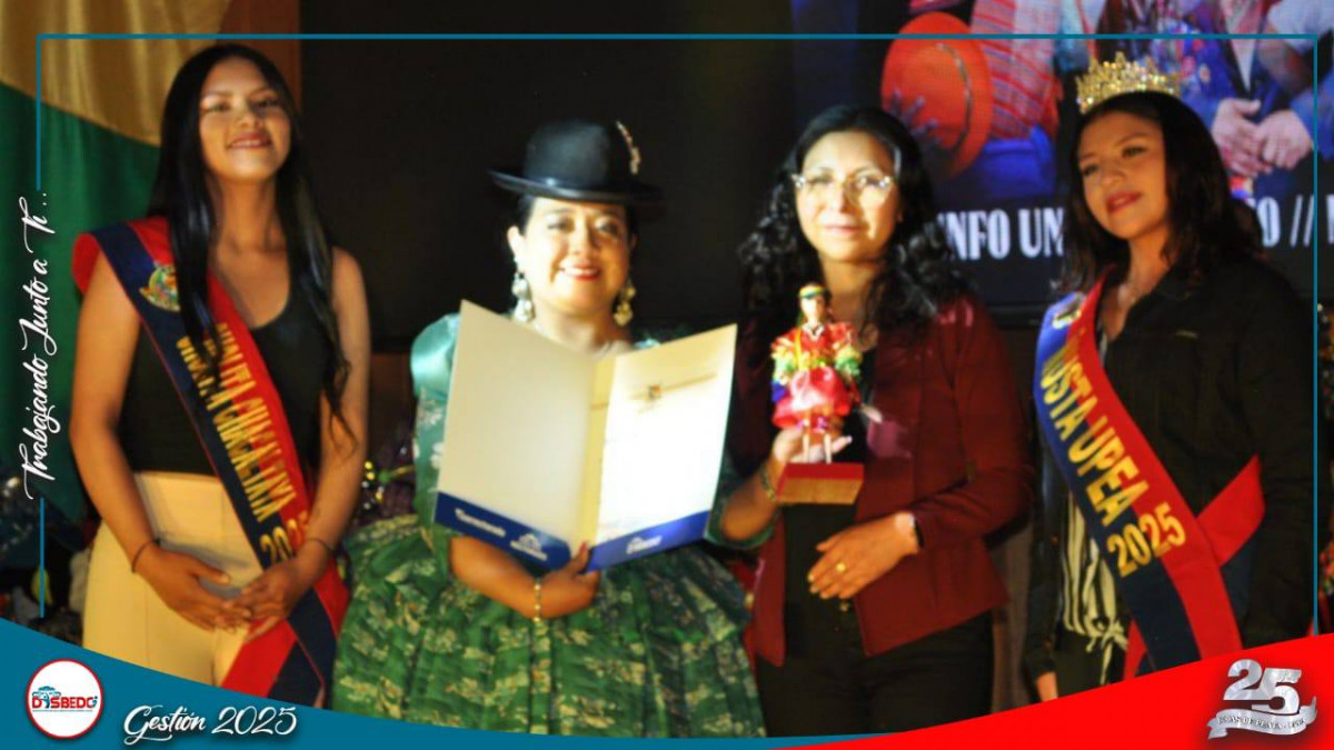 Invitados Especiales Engalanan la II Gala Folklórica