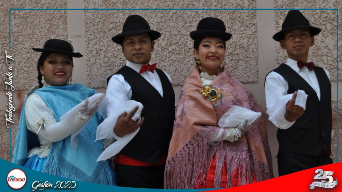 Presentación del Ballet Folklórico de la UPEA