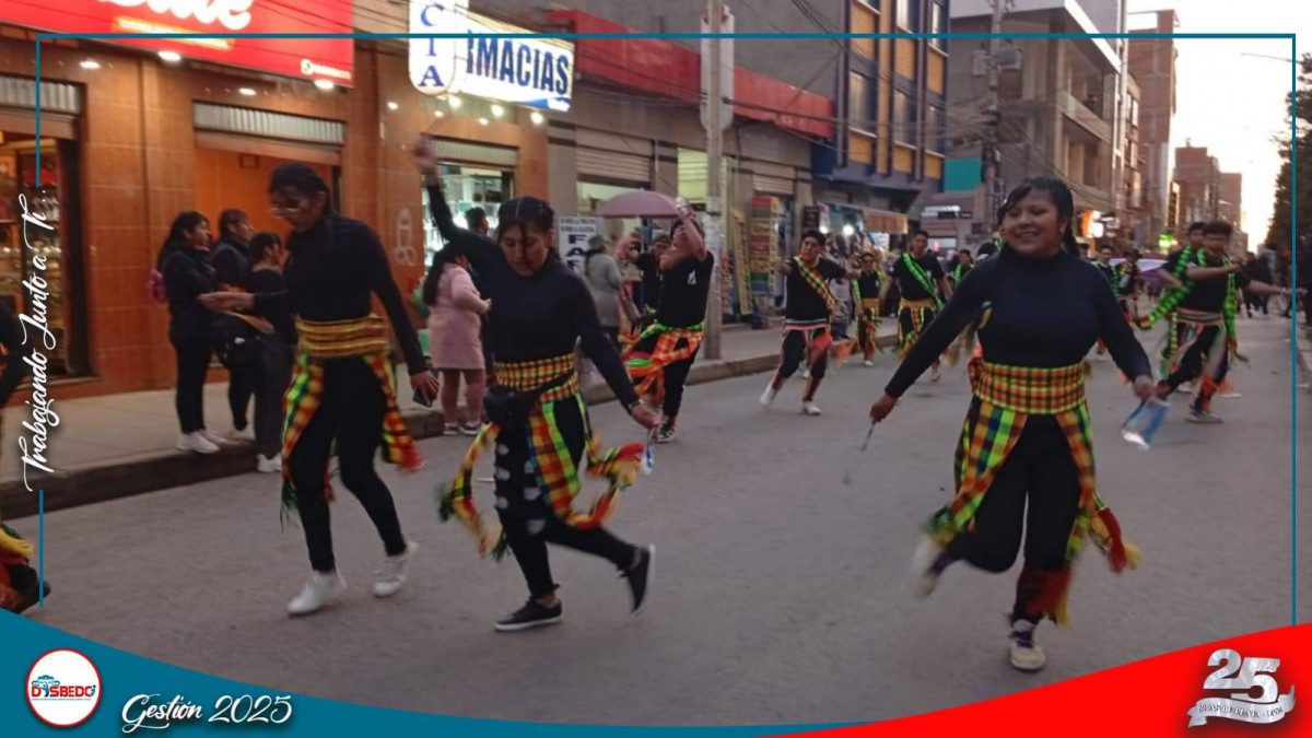 ¡Ensayo General rumbo a la Entrada Folklórica UPEA 2025!