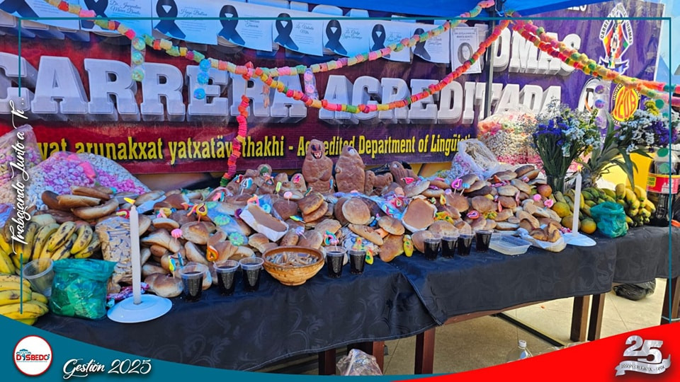 La Universidad Pública de El Alto celebra el Día de Todos los Santos con tradiciones y devoción.