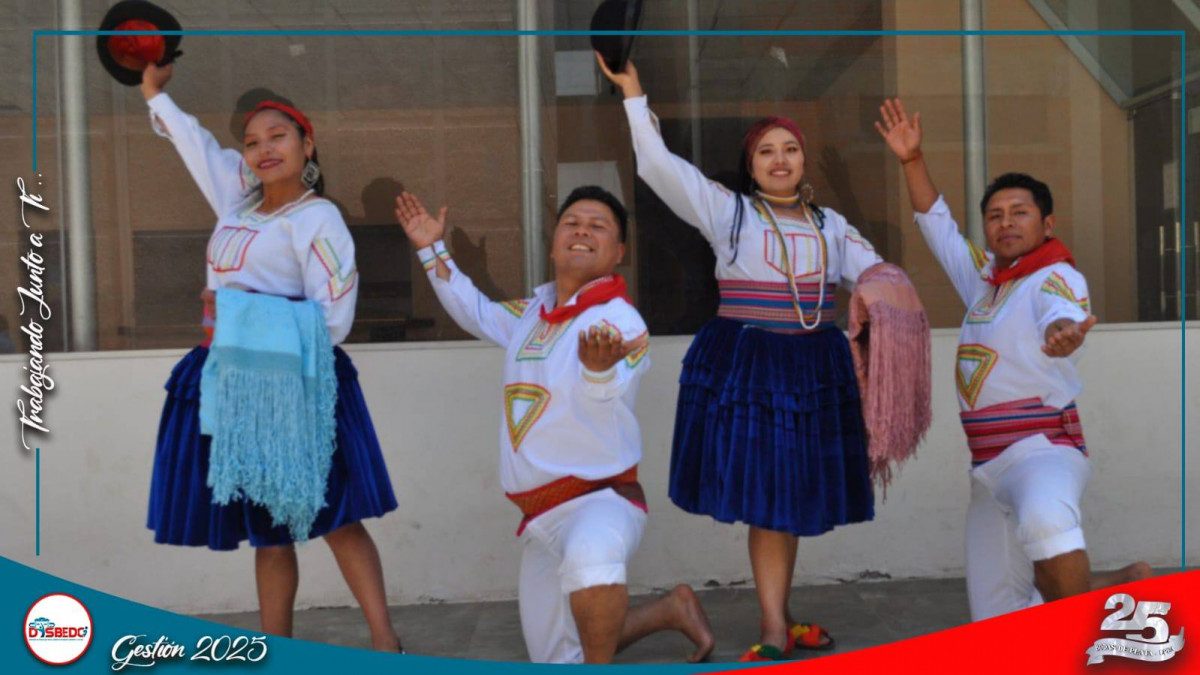 Ballet Folklórico de la UPEA engalana la Sesión de Honor de Ingeniería Electrónica