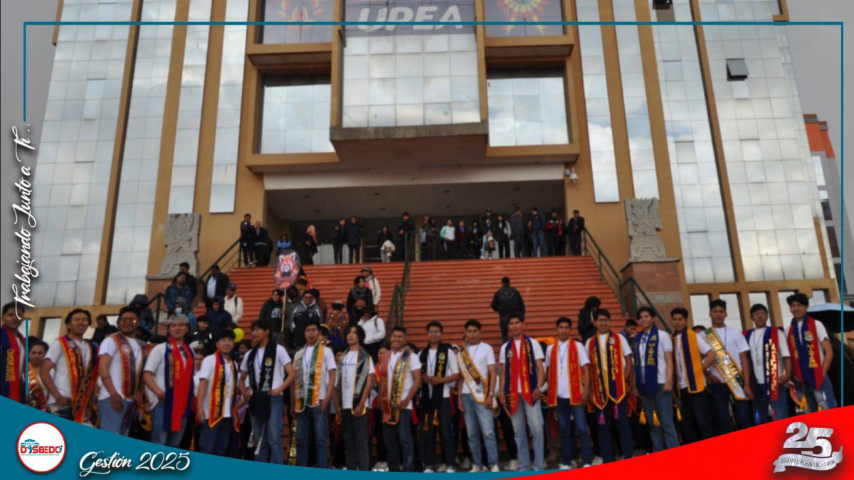Ensayo general de los candidatos a Miss, Míster, Cholita, Ñusta y Chasqui UPEA 2025 reúne belleza, alegría y tradición.